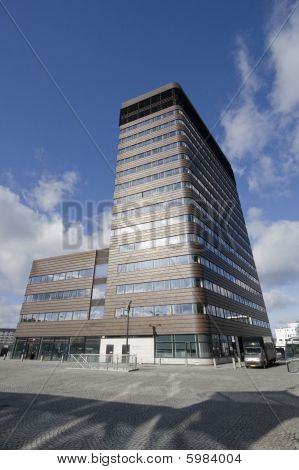 Moderne arkitektur, Tower