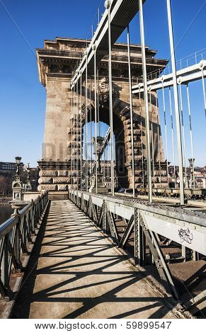 Chain Bridge