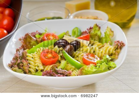Italienske Fusilli pastasalat