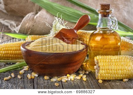 Corn, grits and corn oil