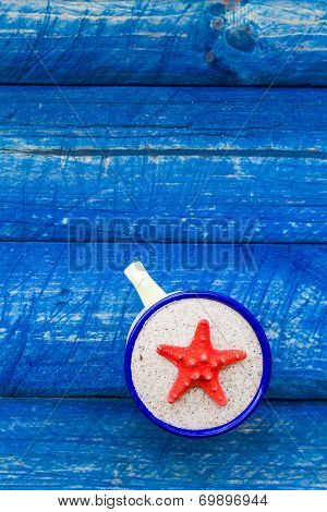 Scallop Color Cup Blue Table