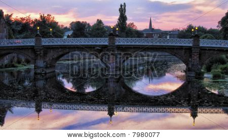 Río Nith en Escocia Dumfries