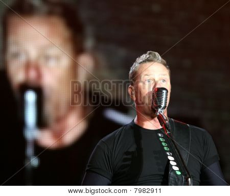 Nokkamies yhdysvaltalainen metal-yhtye Metallican James Hetfield