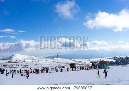 Skiers Enjoy The Snow At Kaimaktsalan Ski Center, In Greece. Recently At The Ski Center Every Lift H