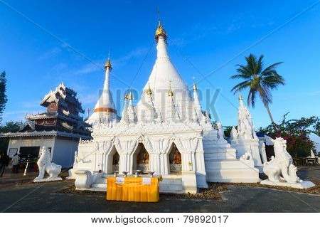 Wat Prathat Doi Kong Mu. Maehongsorn, Thailand