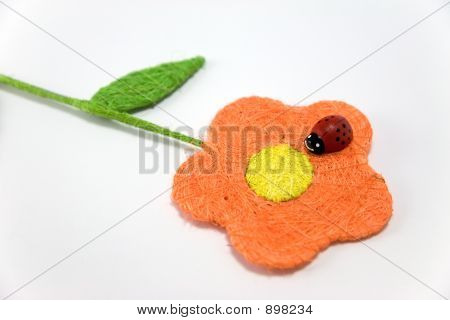 Het lieveheersbeestje en de bloem