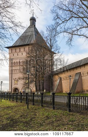 Suzdal, Russia -06.11.2015. Proezdnaya tower in St. Euthymius monastery at Suzdal was built the 16th