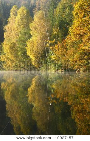 Autunno sul lago