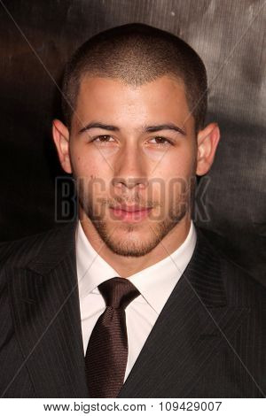 LOS ANGELES - AUG 13:  Nick Jonas at the HFPA Hosts Annual Grants Banquet - Arrivals at the Beverly Wilshire Hotel on August 13, 2015 in Beverly Hills, CA