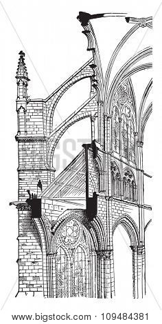 Amiens Cathedral, Cross section, vintage engraved illustration. Industrial encyclopedia E.-O. Lami - 1875.
