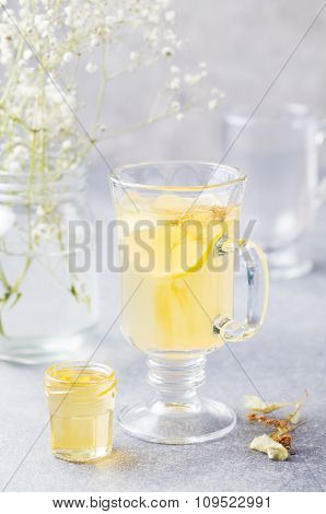 Mulled White Wine Spicy hot tea