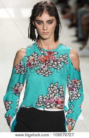 Nicole Miller - Spring 2016 Collection