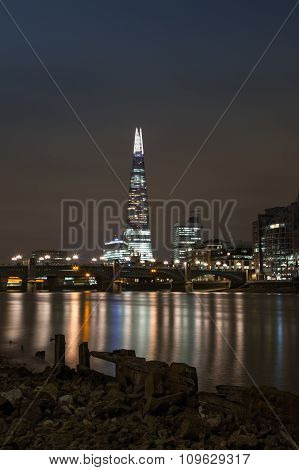 View from the River Thames to the Shard