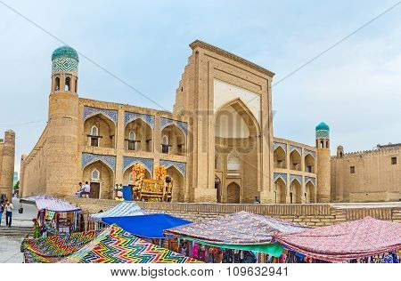 The Eastern Gates Market