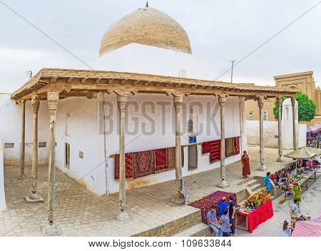 The Oq Mosque