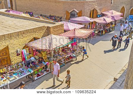 The Market Neighborhood