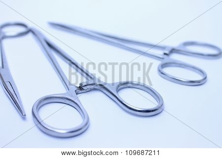 Surgical instruments