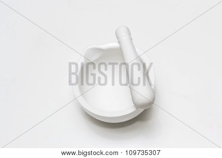White Ceramic Mortar And Pestle