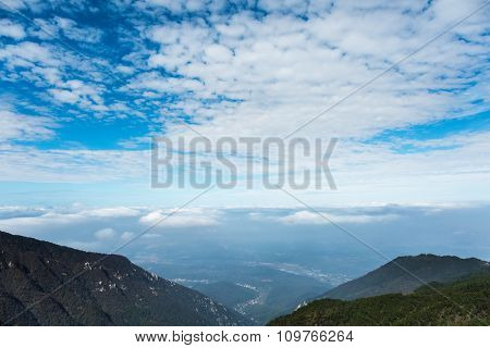 Overlooking The Cloudscape