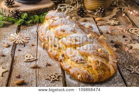 Traditional Czech Christmas Cake