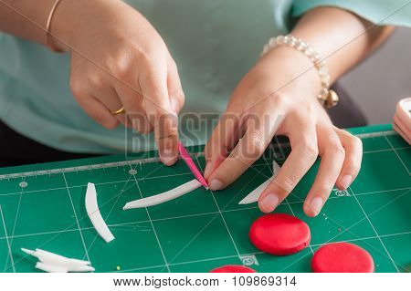 Making Of Fondant Cake
