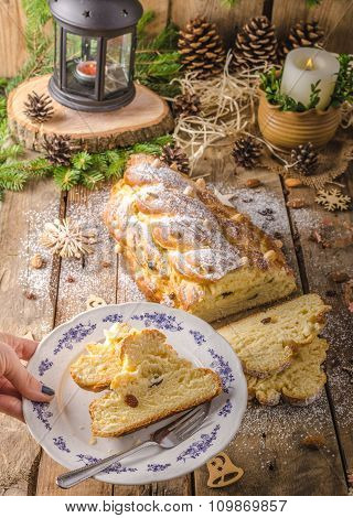 Traditional Czech Christmas Cake