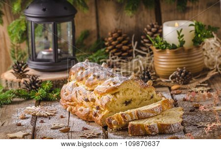 Traditional Czech Christmas Cake