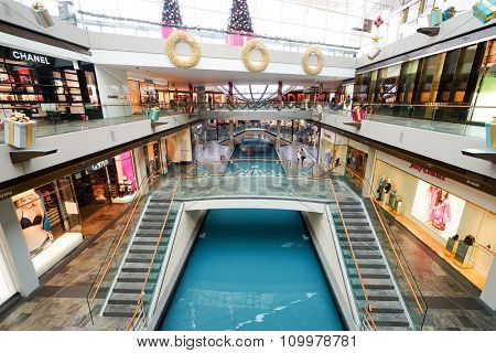SINGAPORE - NOVEMBER 08, 2015: interior of The Shoppes at Marina Bay Sands. The Shoppes at Marina Bay Sands is one of Singapore's largest luxury shopping malls