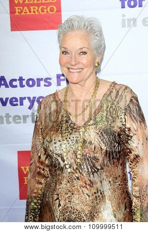 LOS ANGELES - JUN 8:  Lee Meriwether at the 2014 Tony Award Viewing Party at the Taglyan Cultural Complex  on June 8, 2014 in Los Angeles, CA