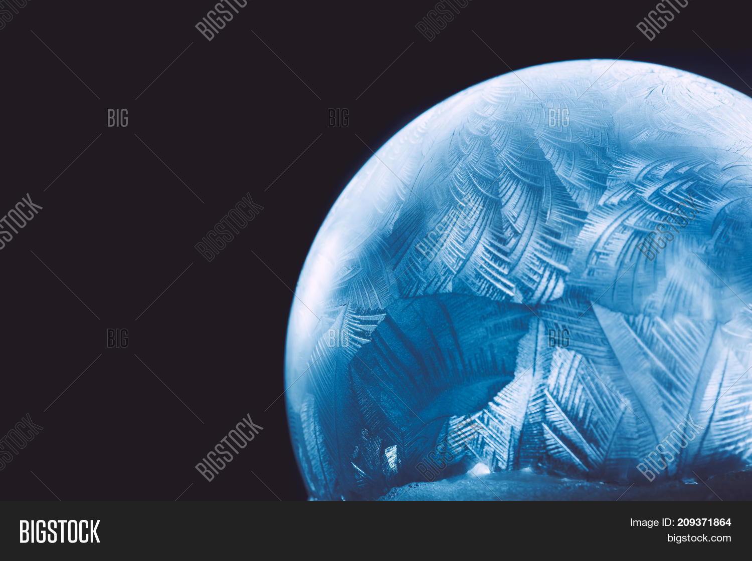 Frozen Snow Globe Image & Photo (Free Trial) | Bigstock