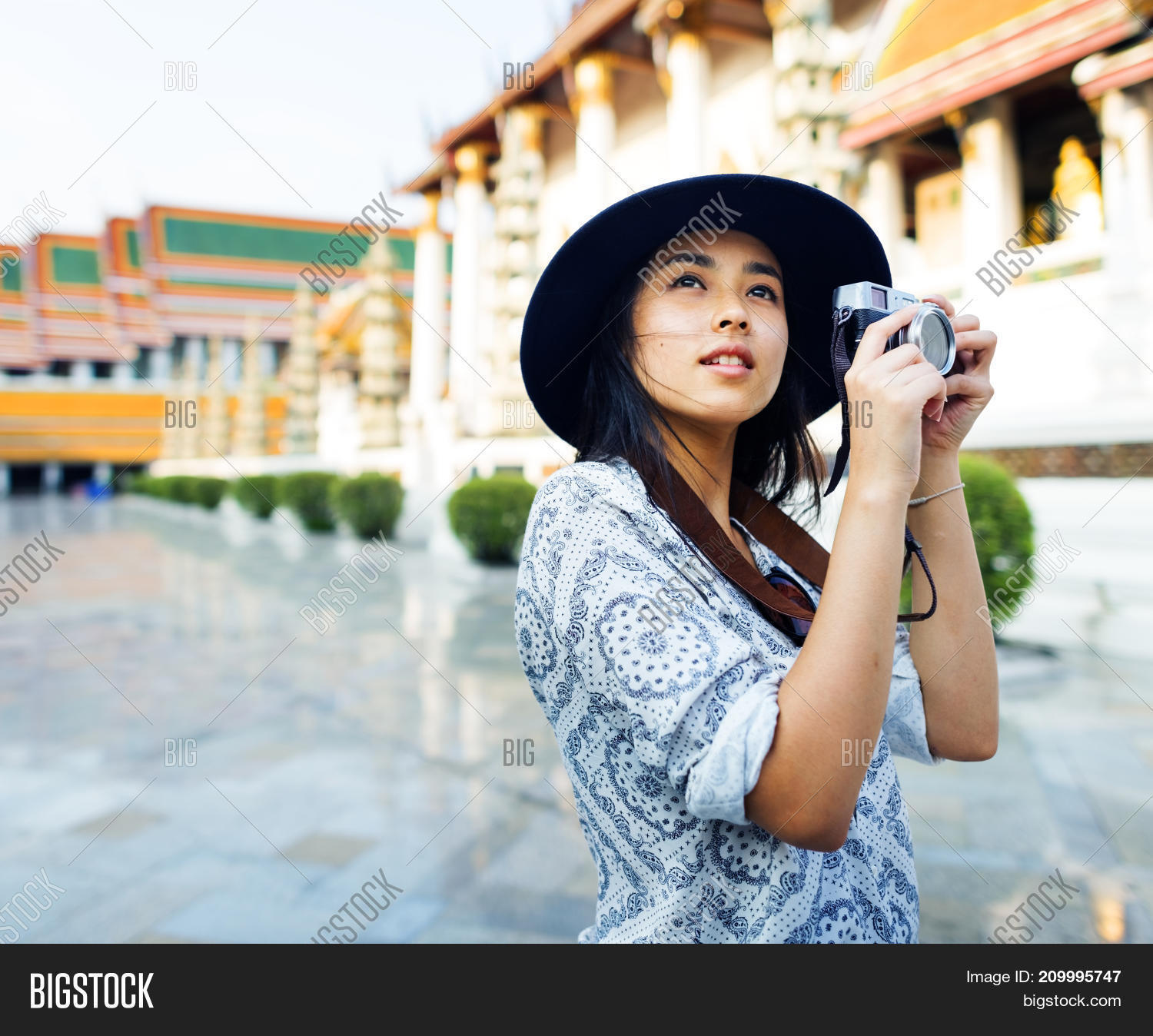 Mia khilafah deep Asian Beauty Solo