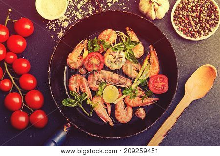 Bbq Grilled Shrimps On Fried Pan Serving With Cherry Tomato, Basil, Leek And Baked Garlic. Barbecue