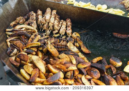Cooked in the frying pan on the street.