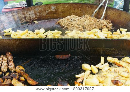 Cooked in the frying pan on the street.