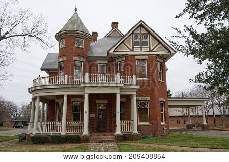 January 2 2016 Elgin Texas USA: the Elgin city hall housed in a brick building built in 1906