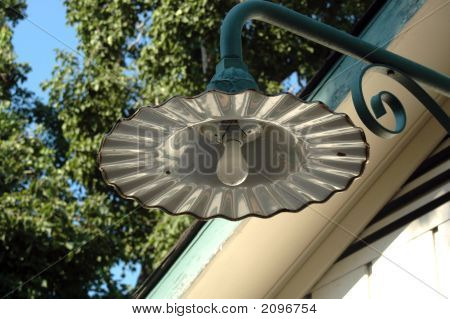 Antique Light Fixture1