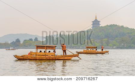 West Lake (xi Hu Lake)