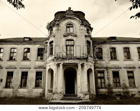 Abandoned palace in Belarus (Zheludok, Grodno region), built in the early twentieth century, example of Art Nouveau style
