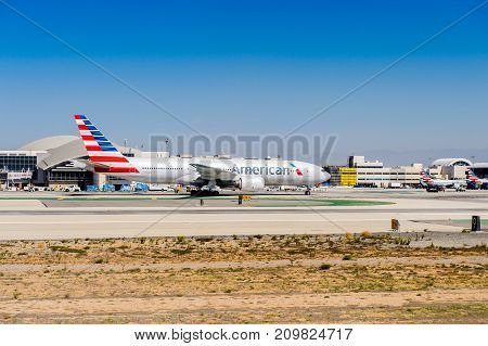 Los Angeles International Airport (lax)
