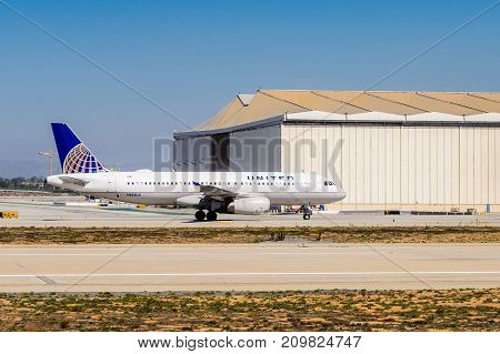 Los Angeles International Airport (lax)