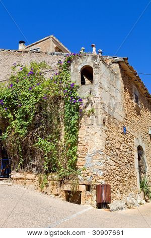 den gamle landsby Capdepera i Mallorca, Spanien