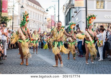 The Comparsa Los Cariocas