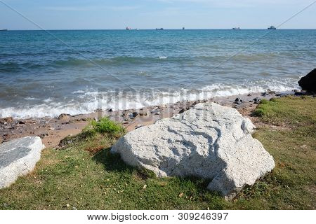 Daytime Seaside View In Thailand,chong Samaesarn Is A Popular Tourist Destination.