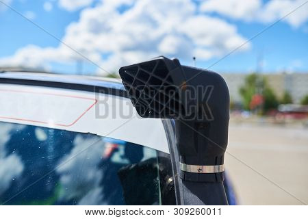 Snorkiel On The Roof Of An Suv For Any Purpose