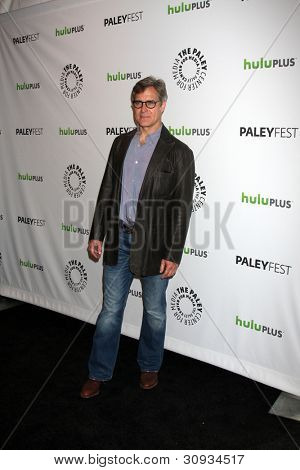LOS ANGELES - 11 มีนาคม: Henry Czerny มาที่เหตุการณ์ใน 2012 PaleyFest ที่ซาบานที่ 