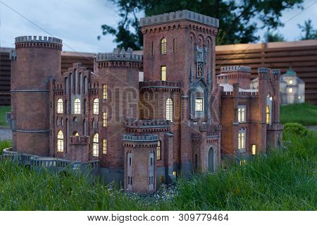 Kamyanets-podilsky, Ukraine - June 30, 2018: Copy Of The Dakhovsky Palace In Miniature At The Museum