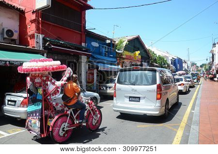 Melaka, Malaysia - 25 Jun, 2019: Street View Of Jonker Street In Melaka Malaysia. Melaka Has A Histo