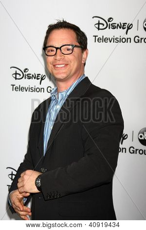 LOS ANGELES - JAN 10: Joshua Malina frequenta il partito ABC TCA inverno 2013 presso Langham Huntington Hot