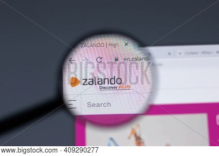 New York, Usa - 17 February 2021: Zalando Logo Close Up On Website Page, Illustrative Editorial