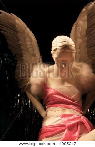 เทวดาเหนือจริง